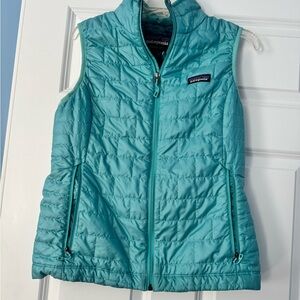Patagonia Turquoise nano puff vest